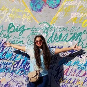 Meet your Posher, Hayley